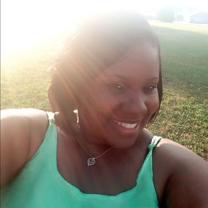 Meet your Posher, Tomekia