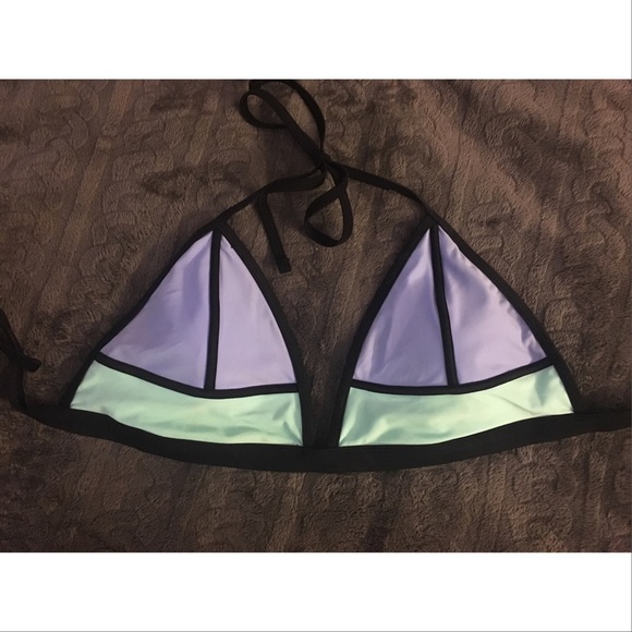 Xhilaration || Mock Triangl Bikini Top
