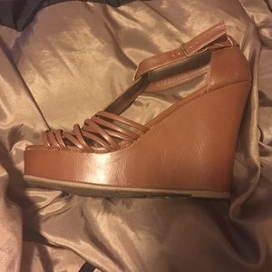 Brown wedges