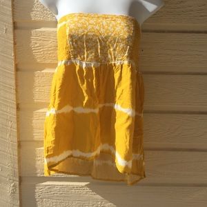 Yellow strapless high/low top juniors large