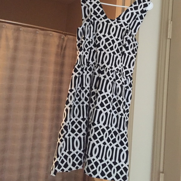 Mudpie NWOT XS Black and White Dress