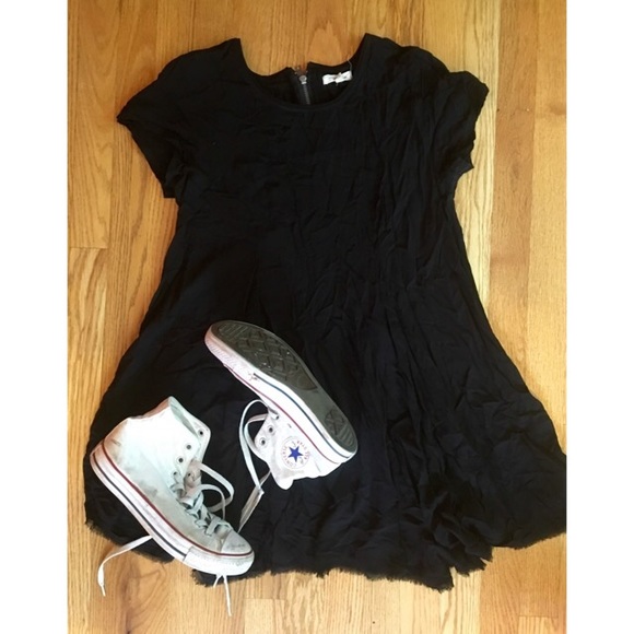 LAST CHANCE CLOSET CLOSING- UO Basic Tshirt Dress