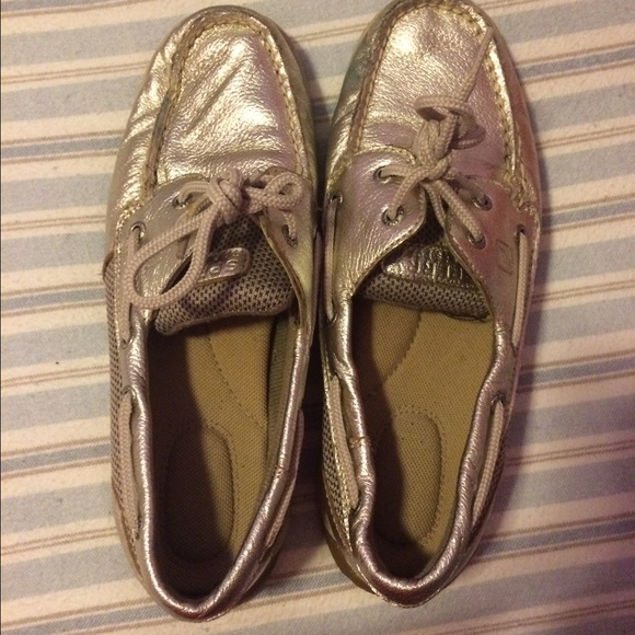 Size 7M Metallic Silver Women's Sperrys