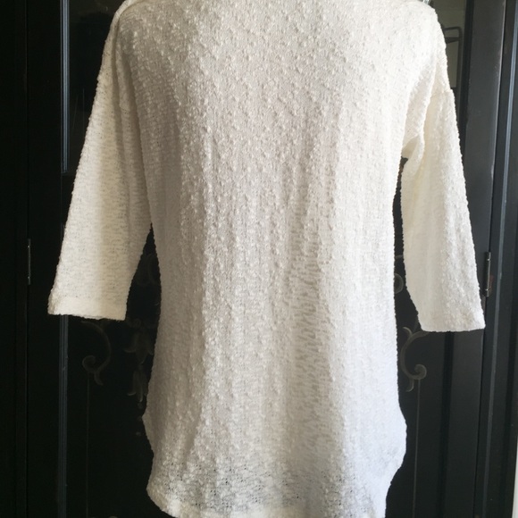 Elegant Lacy Top   🎉HP🎉 8/21/18 - Picture 3 of 4