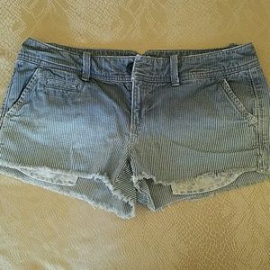 SOLD American Eagle Outfitters short shorts