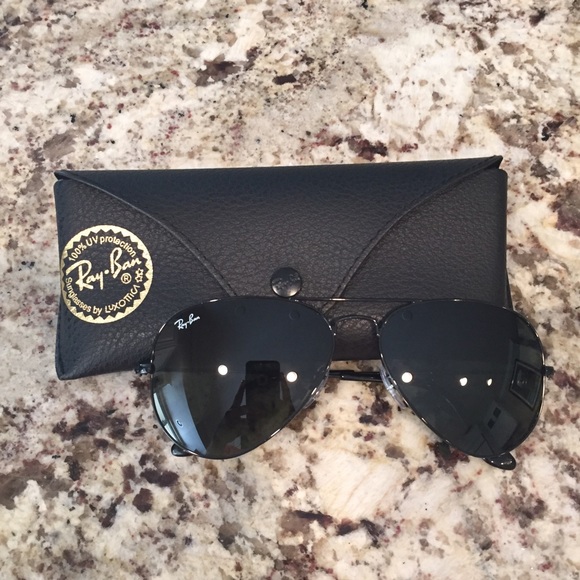 Ray-Ban Sunglasses (Aviator)