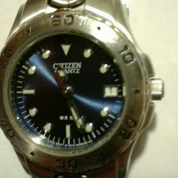 Watch - Picture 2 of 4