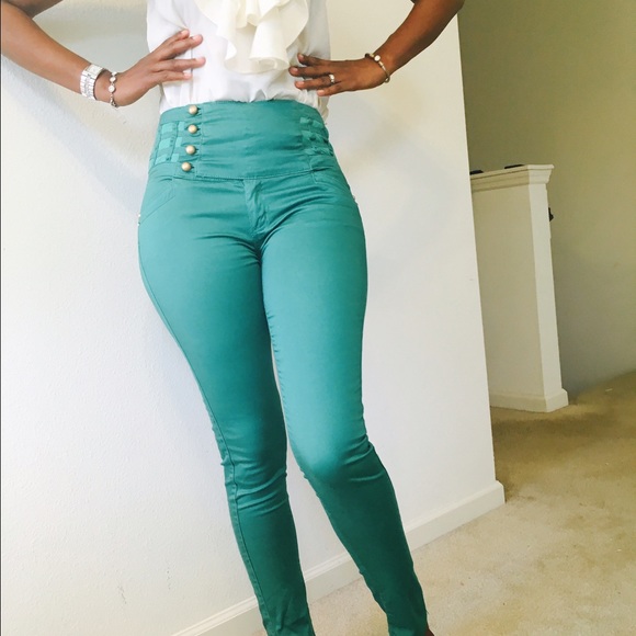 NWOT! Clash USA High Waisted Skinny Jeans