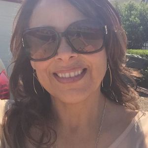 Meet your Posher, Lorena