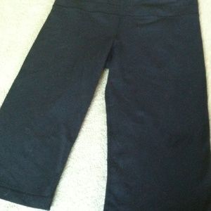 Lululemon Capri pants