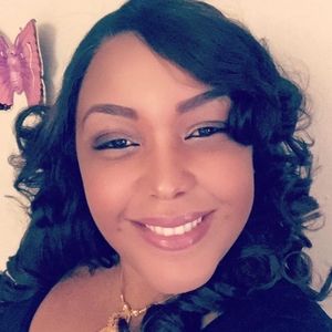 Meet your Posher, Laury