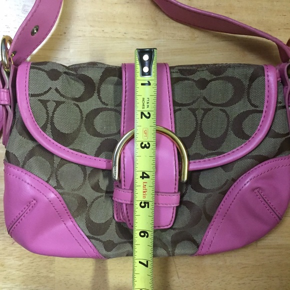 SOLD. Pink & khaki coach shoulder bag - Picture 3 of 4