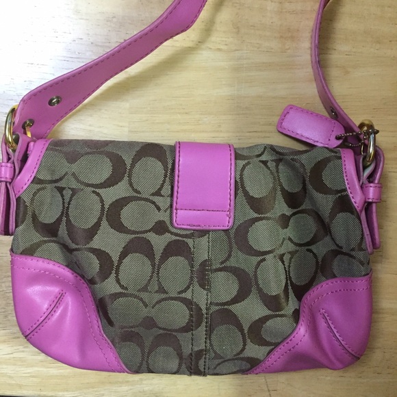 SOLD. Pink & khaki coach shoulder bag - Picture 4 of 4