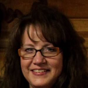 Meet your Posher, Connie