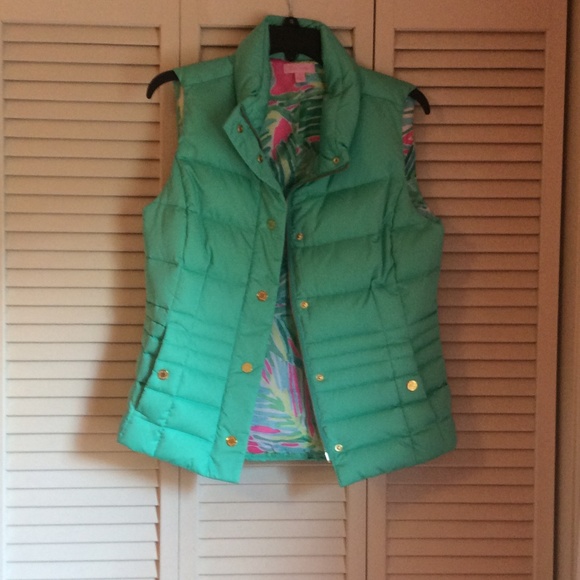 EUC Lilly Pulitzer Isabelle puffy vest size M