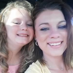 Meet your Posher, Tabitha