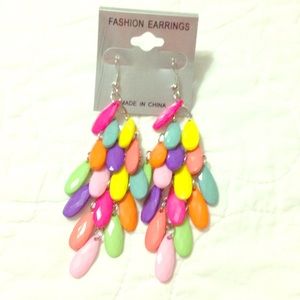 NWT rainbow bright earrings