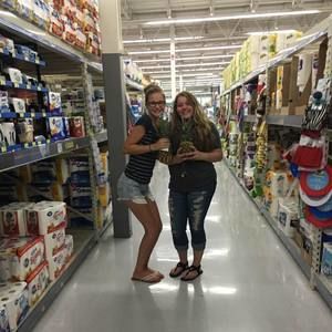 Meet your Posher, Macy