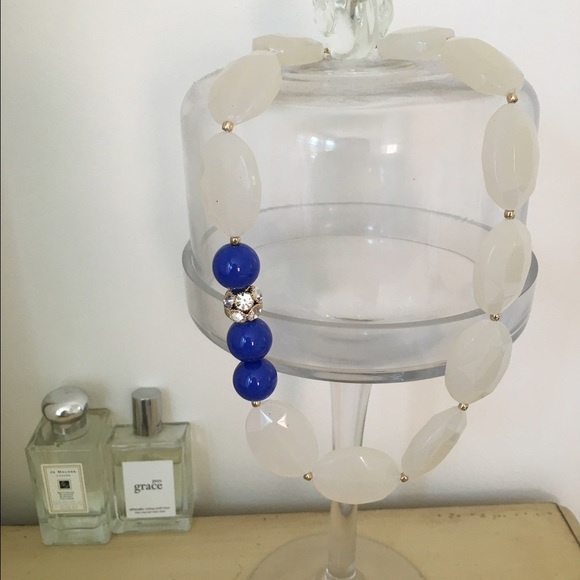 Beautiful necklace with cobalt blue accent