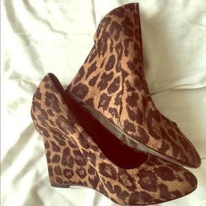 Vera Wang Lavender Leopard Wedges ❤️ Vera Wang Lavender Leopard Wedges ❤️