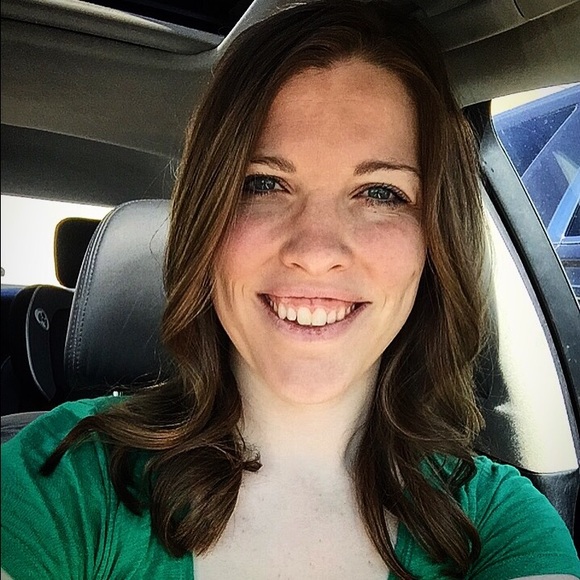 Meet your Posher, Erika - Picture 1 of 1