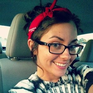 Meet your Posher, Casey