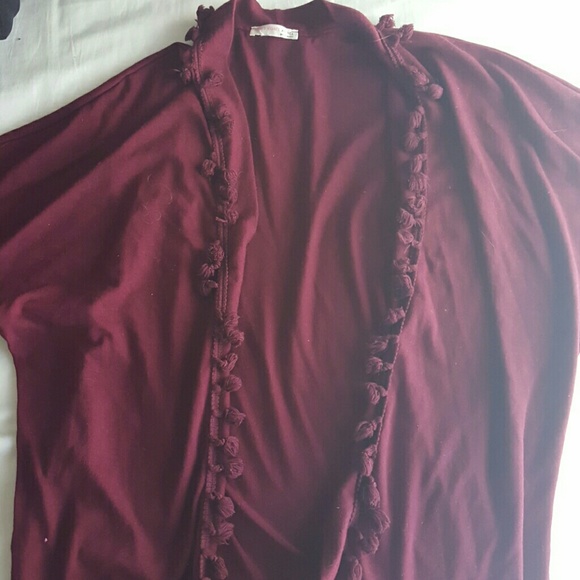 Maroon half sleeve cardigan
