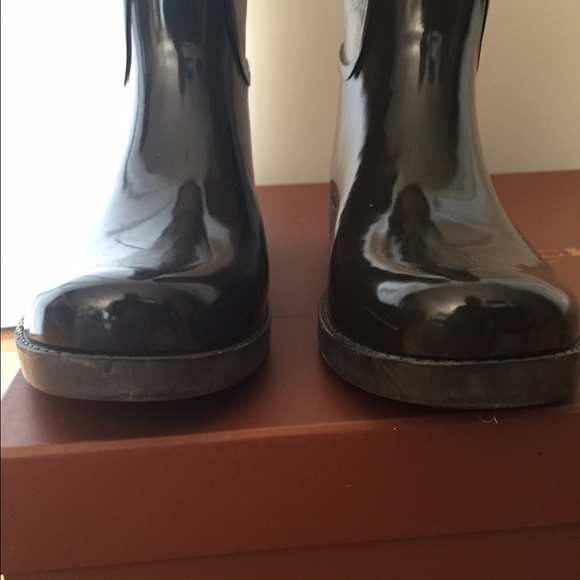 🌟SOLD🌟 Coach rainboots with box size 5-6 - Picture 4 of 4