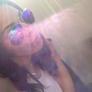 Meet your Posher, Amie