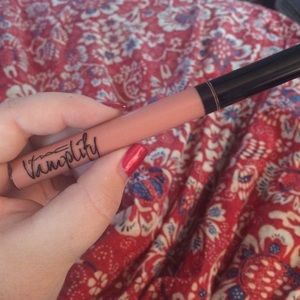 MAC Vamplify Spanking Haute