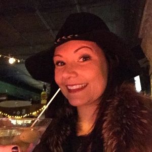 Meet your Posher, Sara