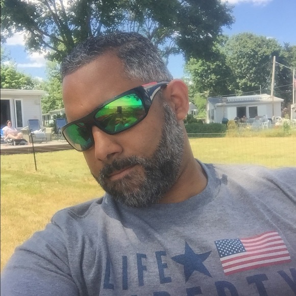 Meet your Posher, Perry - Picture 1 of 2