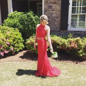 Meet your Posher, Leann