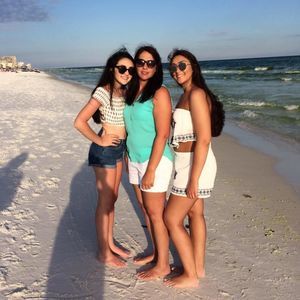 Meet your Posher, Christy