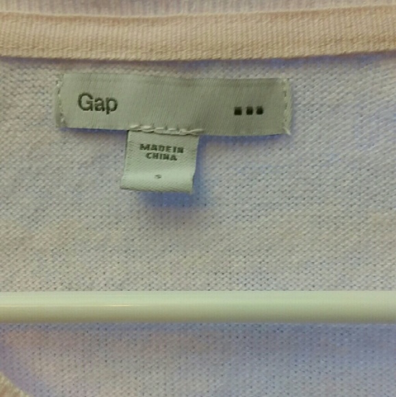 The Gap Cardigan - Picture 3 of 3