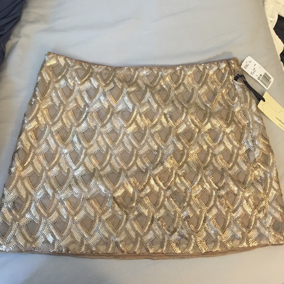 metallic gold sequin detail miniskirt (NWT)