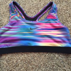 MULTICOLORED NIKE SPORTSBRA