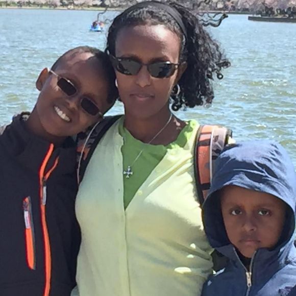 Meet your Posher, Emnet