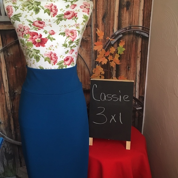 Cassie skirts $44 - Picture 2 of 3