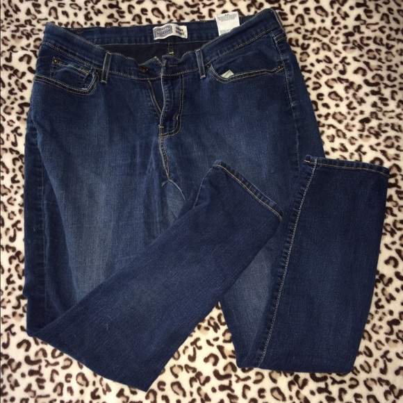 Levi's Signature collection skinnies