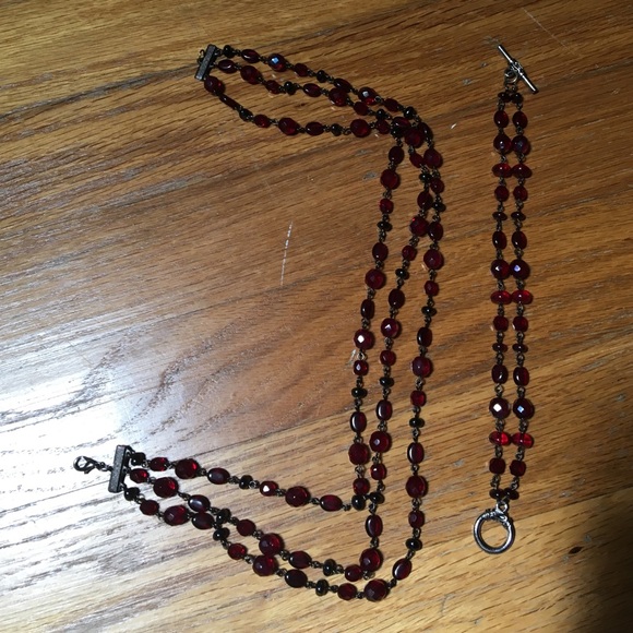 Jewelry - Necklace and bracelet set