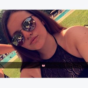 Meet your Posher, Briana