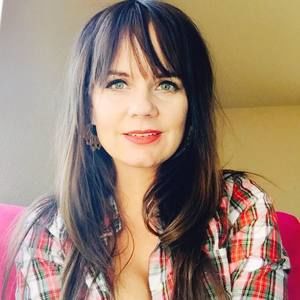 Meet your Posher, Briana