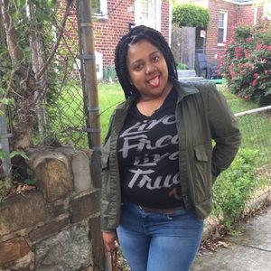 Meet your Posher, Syeeda