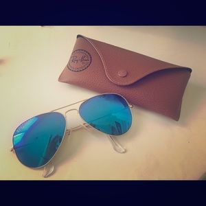 Blue Mirrored Ray Bans