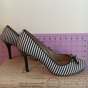 Talbots Striped Bow Heels