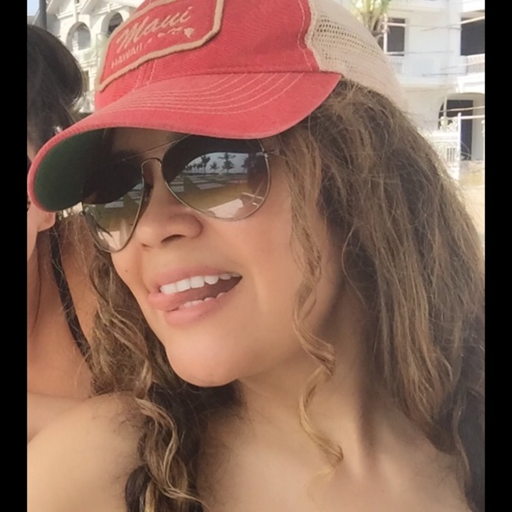 Meet your Posher, Paula