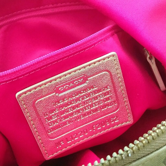 Purse - Picture 2 of 3