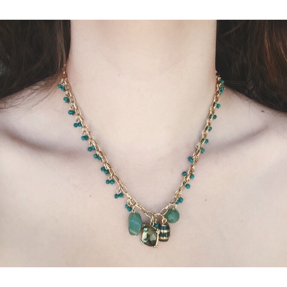 Ann Taylor Loft Green Necklace
