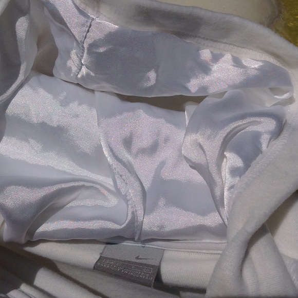 Nike hoodie xs - Picture 3 of 4